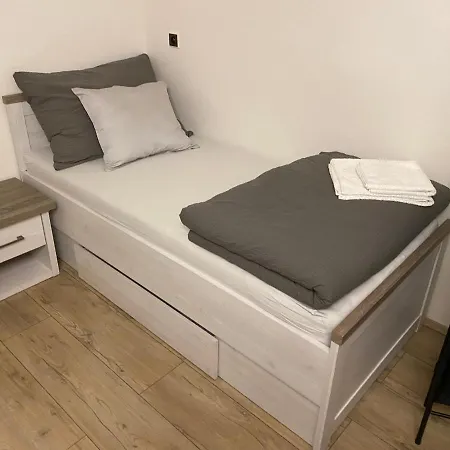 Pod Mandloni Starovice